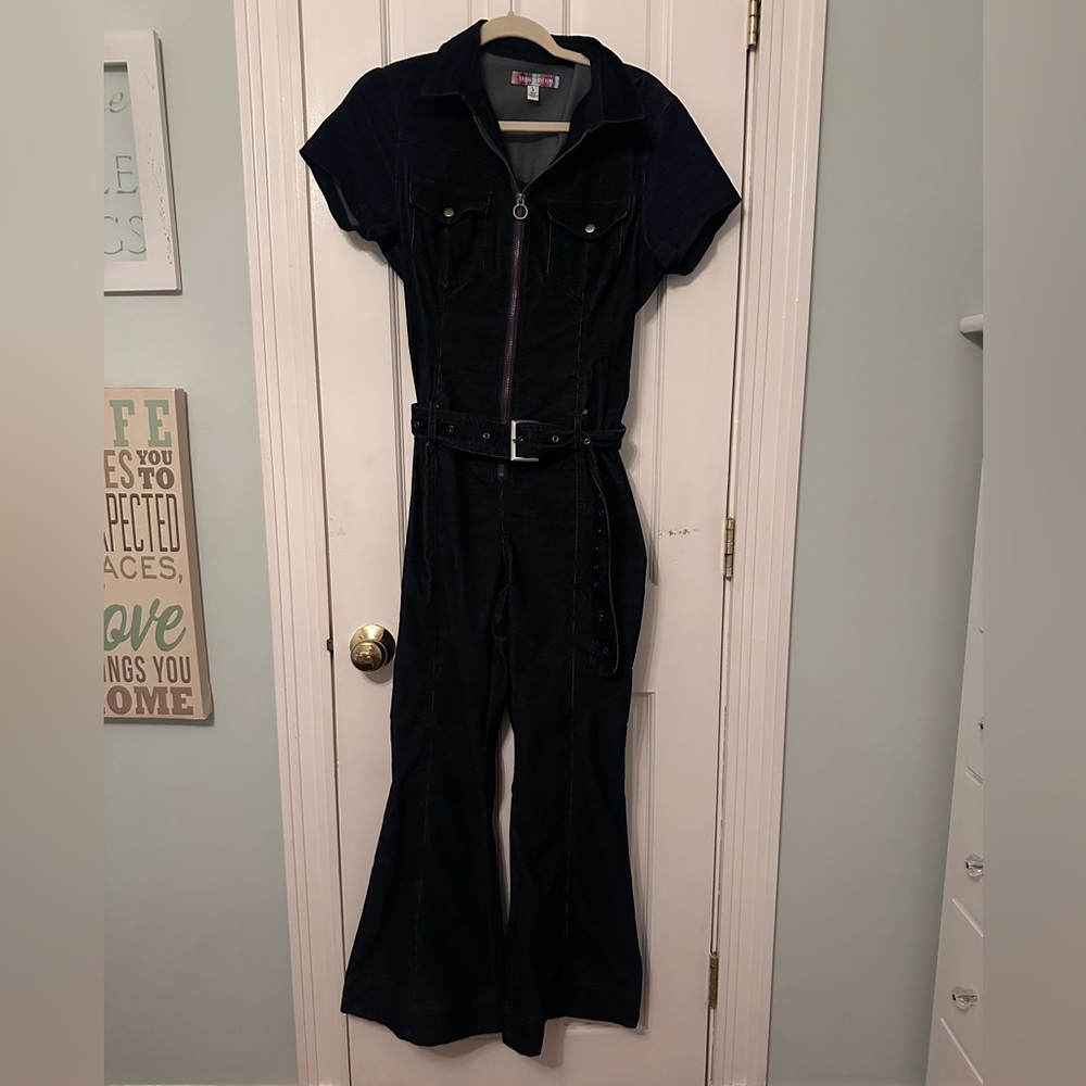Urban Outfitters Black Short-Sleeve Zip Front Jumpsuit with Belt